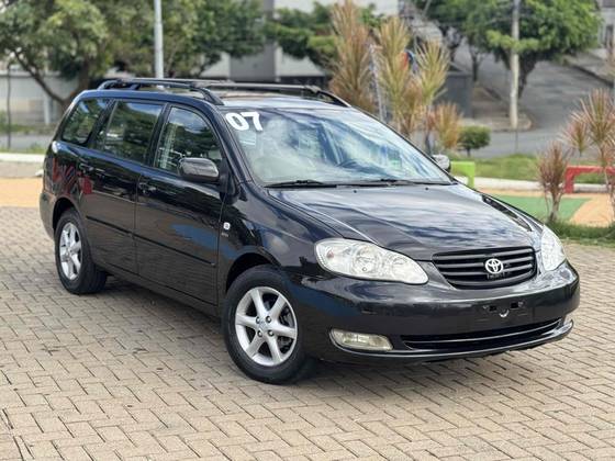 TOYOTA FIELDER 1.8 16V GASOLINA 4P AUTOMÁTICO